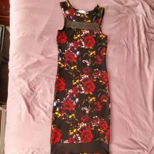 Sleeveless floral bodycon dress